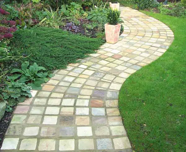 SANDSTONE COBBLES SETTS