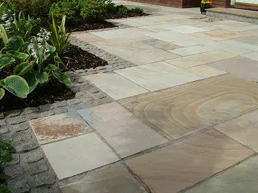 MINT FOSSIL SANDSTONE PATIO PAVING SLABS
