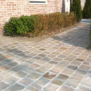 RAJ GREEN SANDSTONE COBBLES SETTS