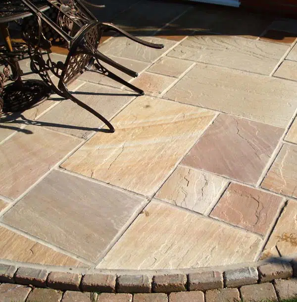 RIPPON BUFF SANDSTONE PAVING SLABS