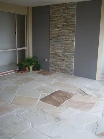 SANDSTONE CRAZY PAVING