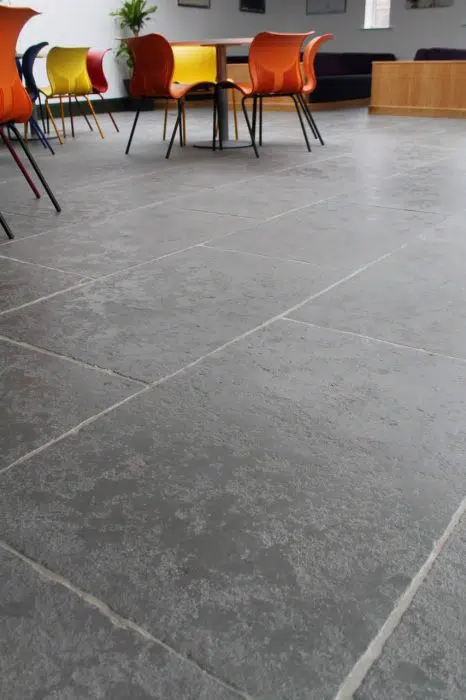 ASH GREY 1/2 HONED LIMESTONE PAVING SLABS